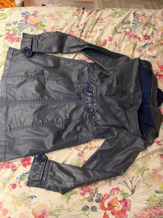 Abrigo azul niña con capucha