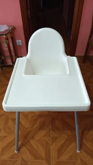 Trona IKEA para bebé