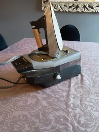 Plancha con base de planchado Rowenta