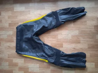 Traje Moto Negra y Amarilla