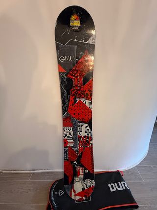 Tabla Snowboard GNU