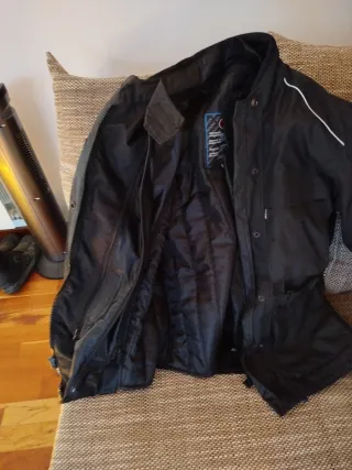 Chaqueta Moto Mujer Larga Negra.