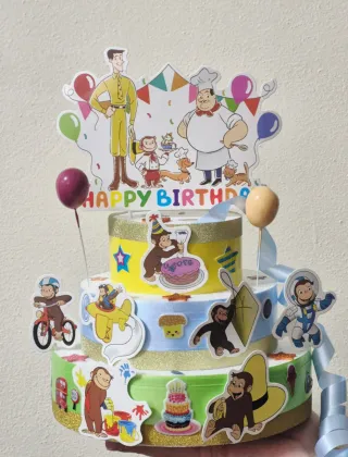 Torta finta George la scimmietta scenografica