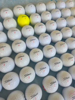 100 BOLAS DE GOLF TITLEIST