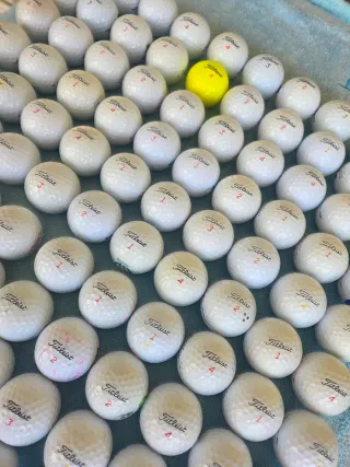 100 BOLAS DE GOLF TITLEIST