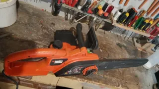 Motosierra Eléctrica Black & Decker 1900W