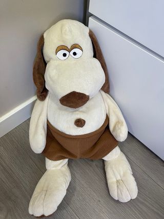 Peluche perro marrón y beige