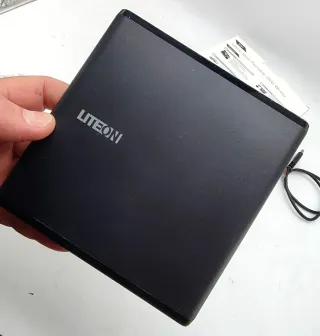 Masterizzatore Lettore DVD/CD Ultra-Slim portatile