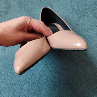 Zapatos tacón charol nude Talla 40