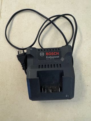 Cargador Bosch GAL 18V-20