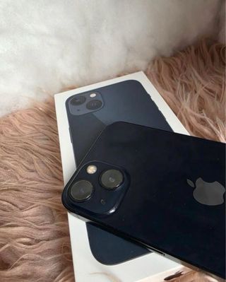 iPhone 13 color medianoche