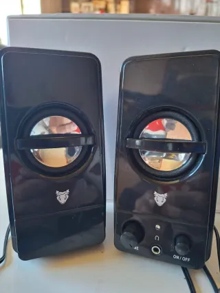 Altavoces para ordenador