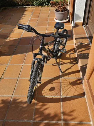 Bicicleta Rockrider 20 pulgadas ST500 Niño/a
