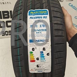 JUEGO 2 NEUMATICOS 225/40 R18 MAXTREK NUEVO
