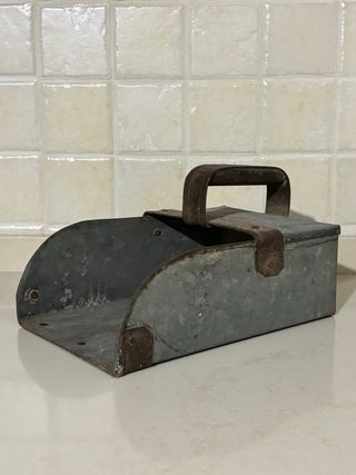 Raro attrezzo agricolo in metallo