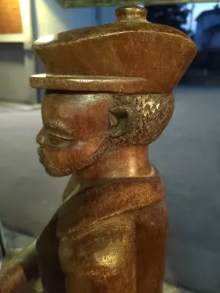 Statua Pescatore Legno Intagliato