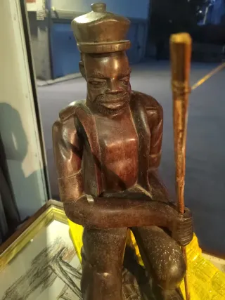 Statua Pescatore Legno Intagliato