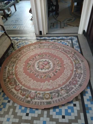 Dos alfombras redondas estilo imperial