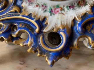 Reloj de sobremesa de porcelana