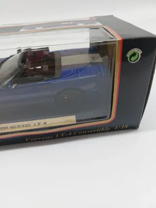 Maisto Corvette LT-4 1996 1:18