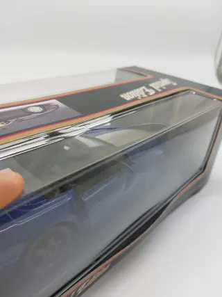 Maisto Corvette LT-4 1996 1:18