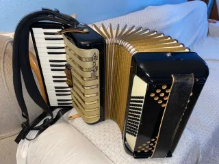Acordeón Hohner Concerto II 72 Bajos