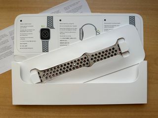 Apple Watch X Nike 45mm. Desert Stone Band M/L