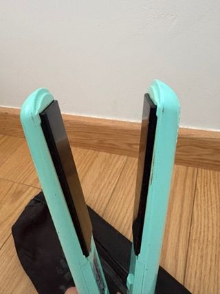 Plancha de pelo ghd turquesa