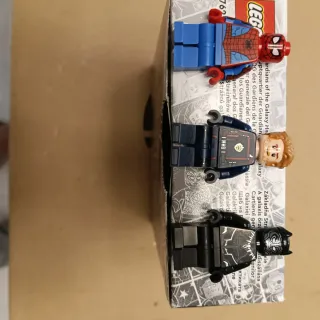 LEGO Marvel Minifigure Set