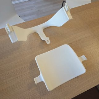 Trona Stokke con Bandeja Gris