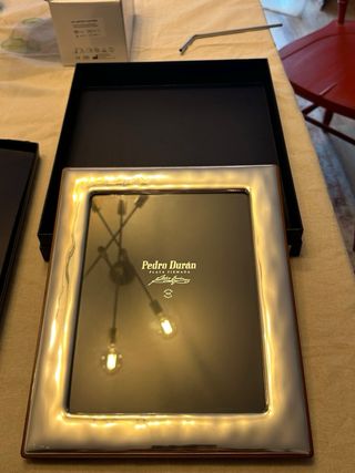 Marco nuevo 18x24  plata firmada pedro duran
