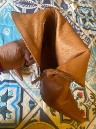 Botín Angela Alarcón Marrón Tacón piel