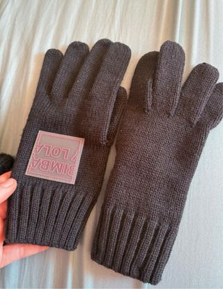 Lote gorro y guantes Bimba y Lola