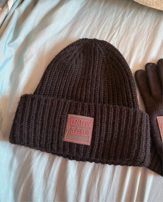 Lote gorro y guantes Bimba y Lola