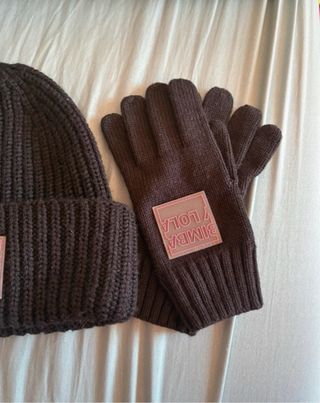 Lote gorro y guantes Bimba y Lola