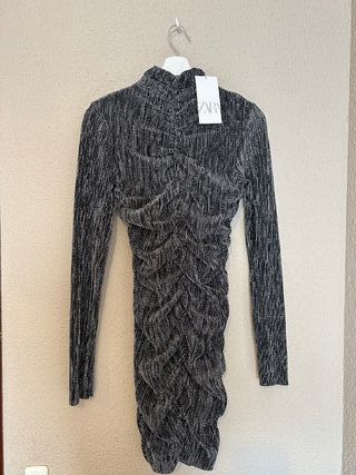 Vestido fiesta Zara gris y negro