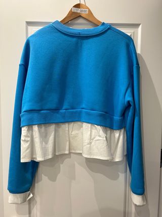 Sudadera de algodón de chica azul, con detalles en