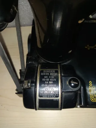 Macchina da cucire Singer con accessori