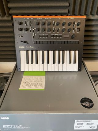 Korg Monologue Sintetizador Analógico