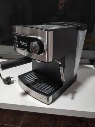 Cafetera Cecotec Power Espresso 20