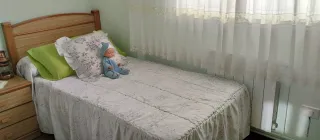 Dormitorio completo con dos camas