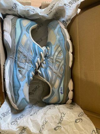 Zapatillas Asics Gel Azules y Blancas