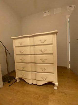 Cómoda de madera maciza con 5 cajones