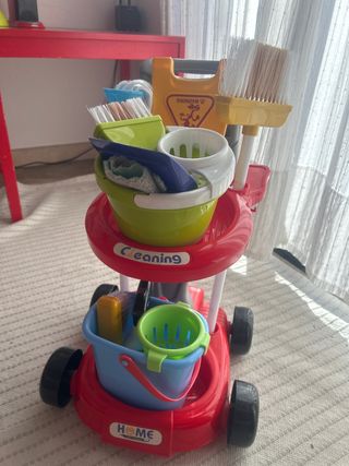 Carrito de limpieza infantil