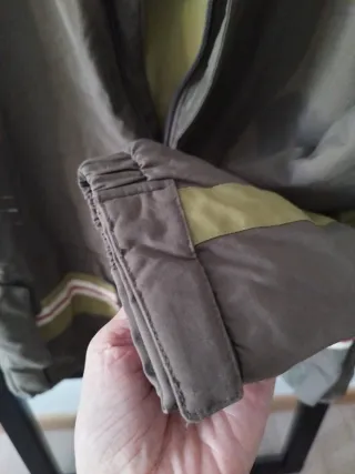 Conjunto nieve Quechua verde oliva 12 años