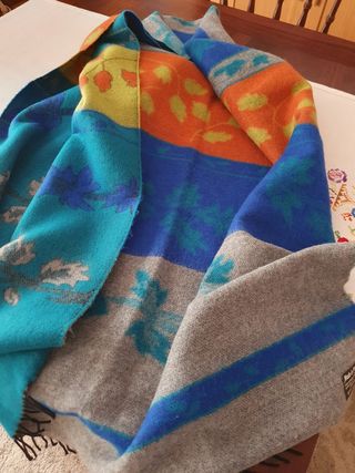 Pasmina gruesa azul y naranja