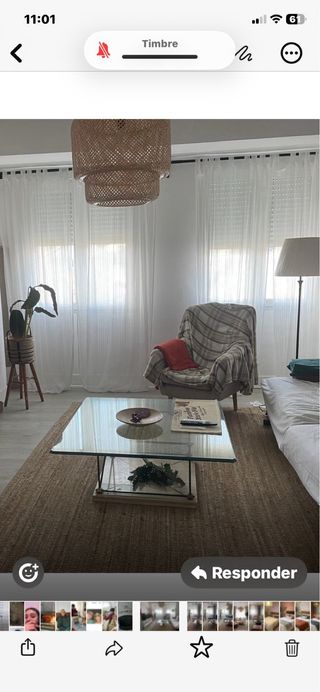 Sofá de cuero marrón rozado