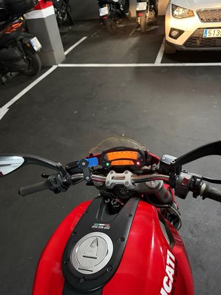 Ducati Monster 696 Naked