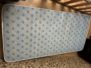 Colchón individual 90 cm por 190 cm