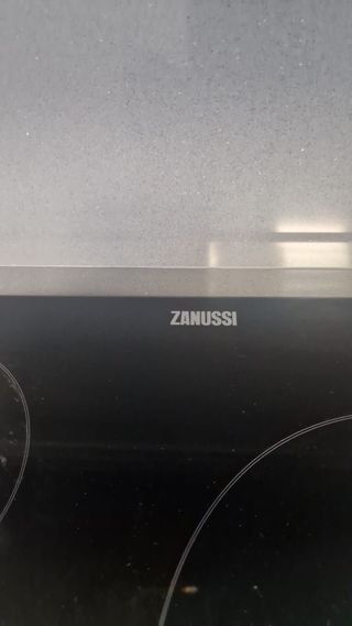 Vitrocerámica Zanussi ZHRN639K